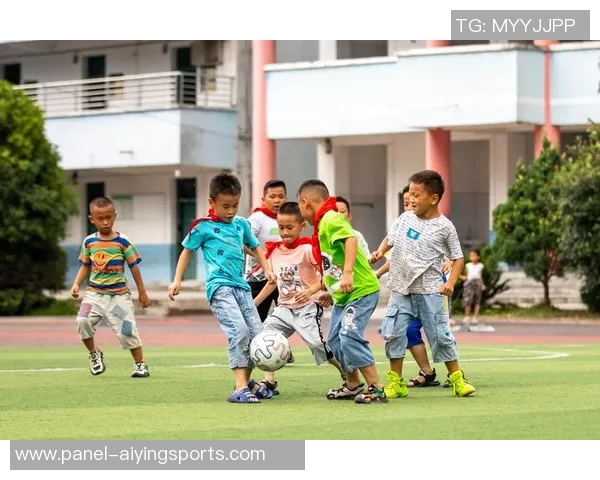 少儿足球场的快乐成长之路与青少年体育教育的重要性探讨