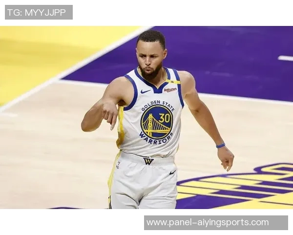 勇士战胜太阳送对手七连败库里贡献25分9助攻布克无奈空砍21分